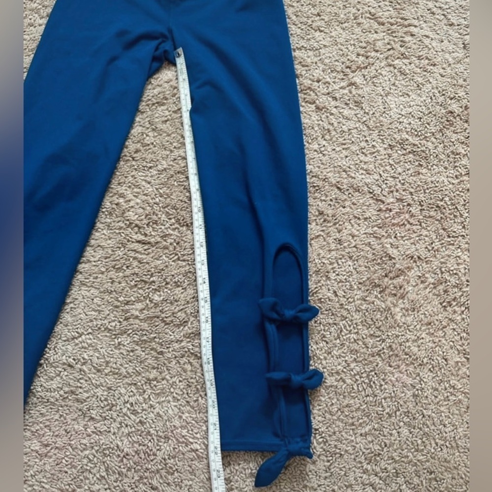 Lilly Pulitzer Noelani Weekender Cropped Leggings Inky Navy Slathouse Size Small - Picture 7 of 8